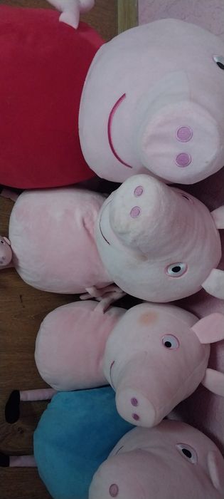 Іграшки з мультика різні