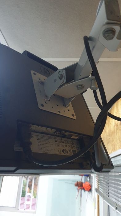 Monitor Lcd com suporte