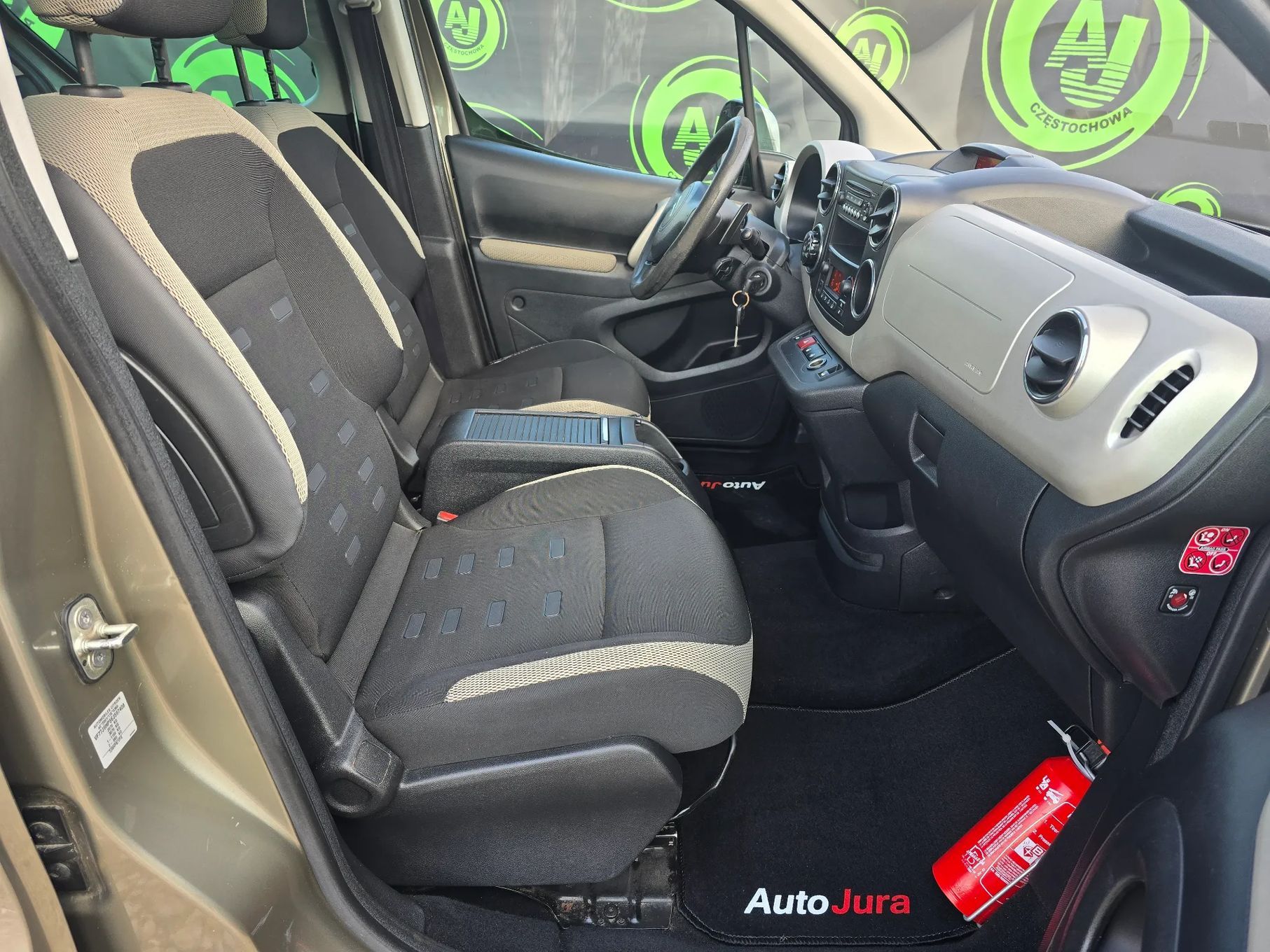 Citroën Berlingo automat panorama dach nawiewy ledy XTR