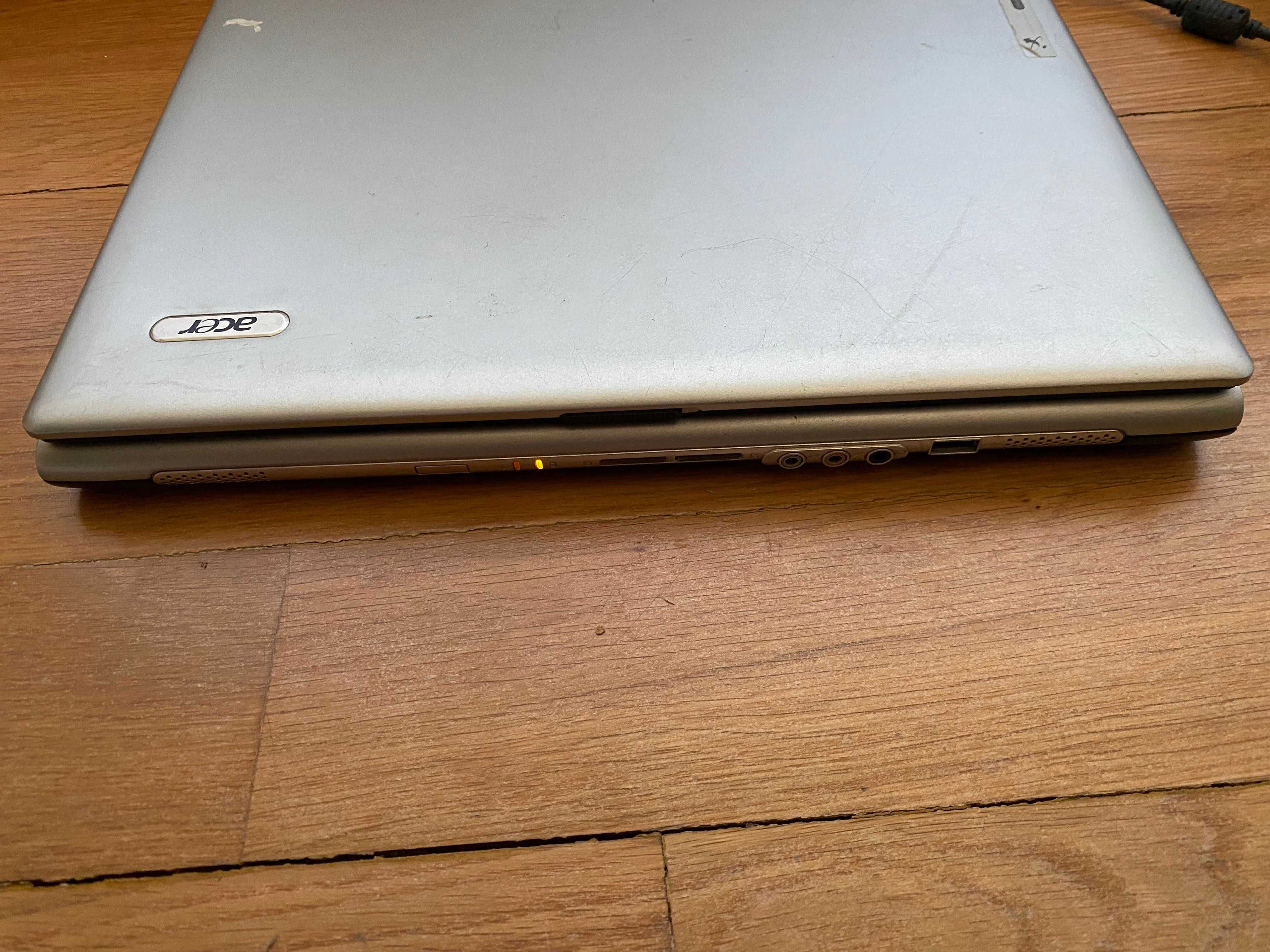 Computador Portátil Acer Aspire 1652WLMi