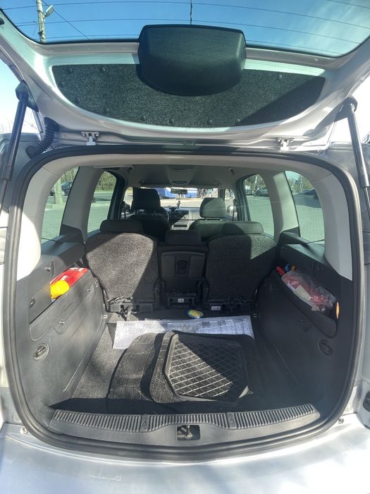 Автомобіль skoda roomster