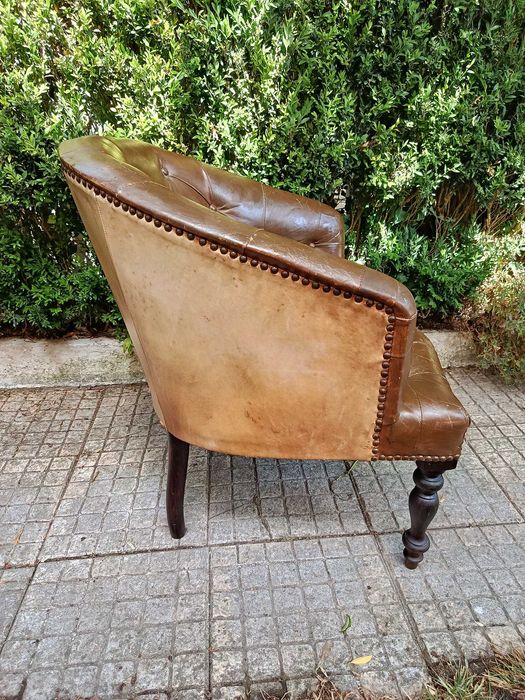 Cadeirão Vintage de Couro