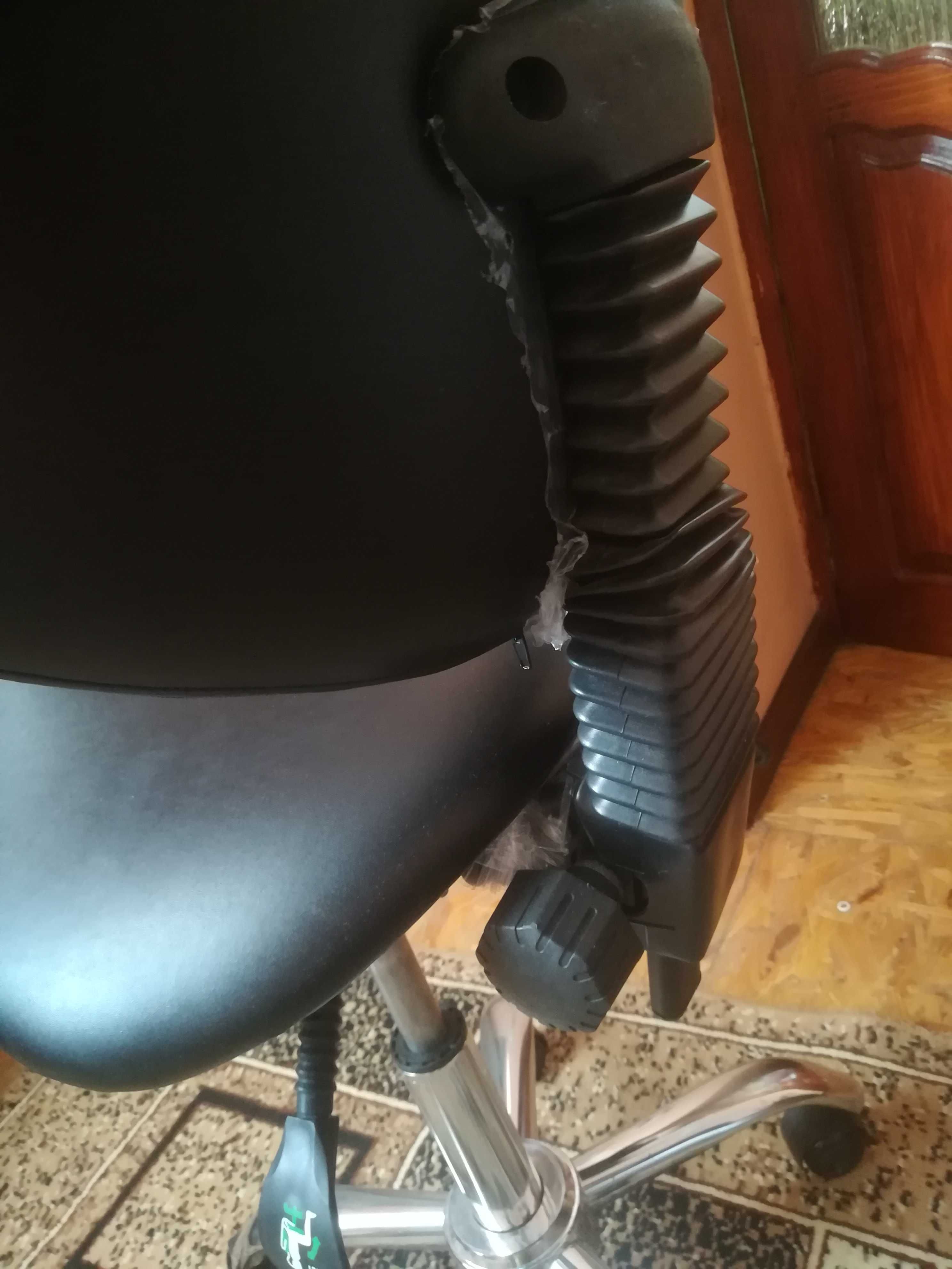 Кресло-седло для маникюриста
