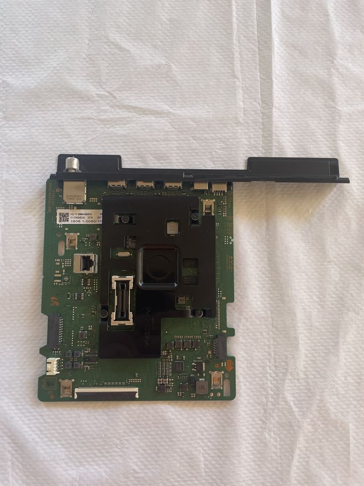 Samsung  UE65AU7105k