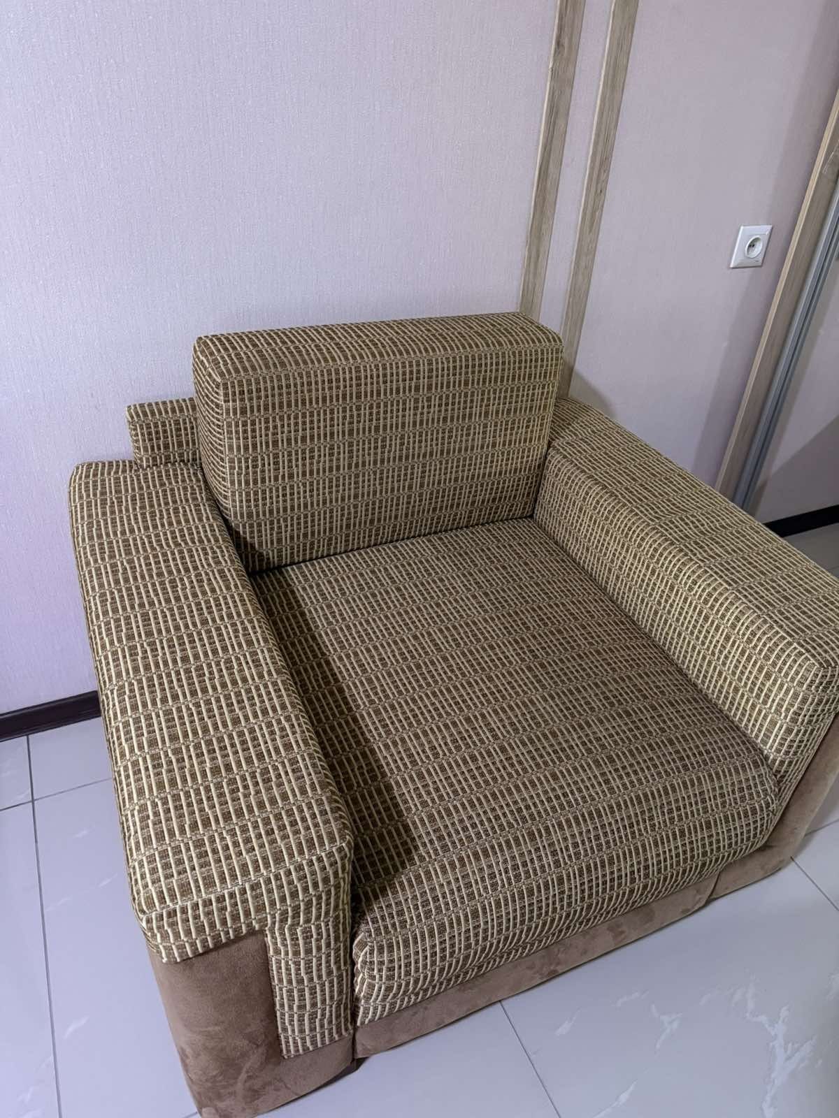 Продамо крісло+диван