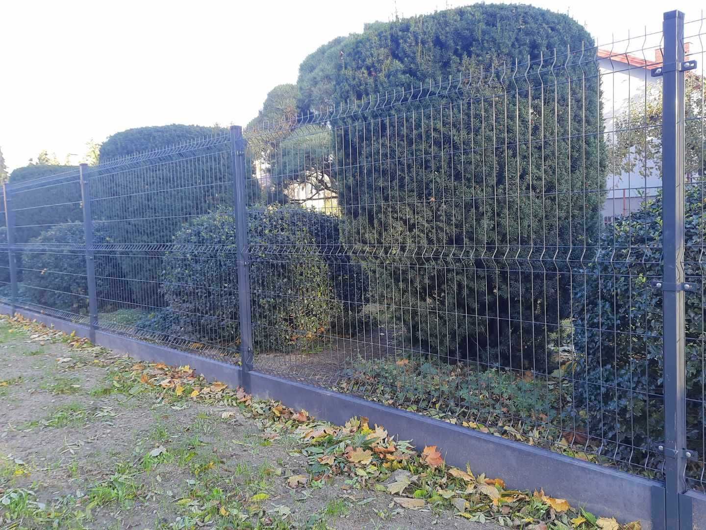 Kompletne ogrodzenie panelowe 153cm + podmurówka  z montażem
