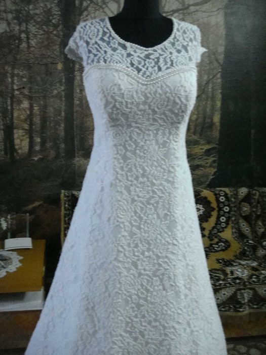 Свадебное классическое платье  52- 56р.