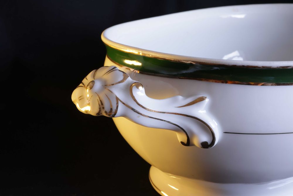 Terrina da Vista Alegre centenária (sem tampa)