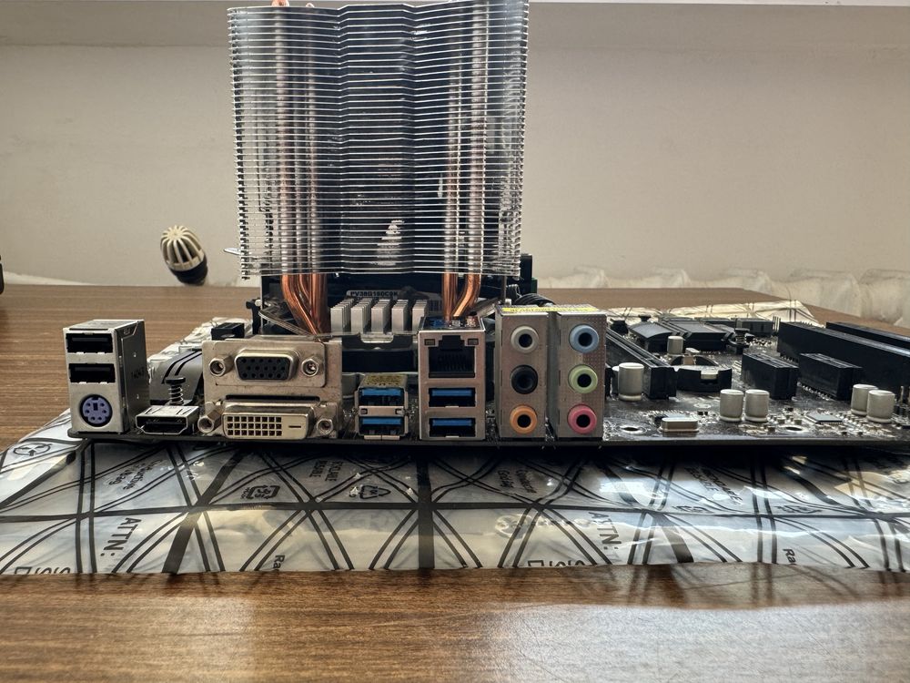 Asrock H87 Pro4 + I5 4670 + 16GB DDR3 + Chłodzenie SPC