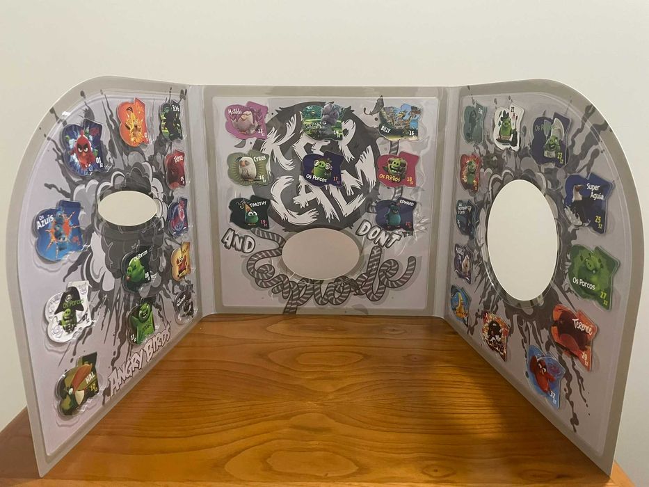 Caderneta Colecção Angry Birds - Completa