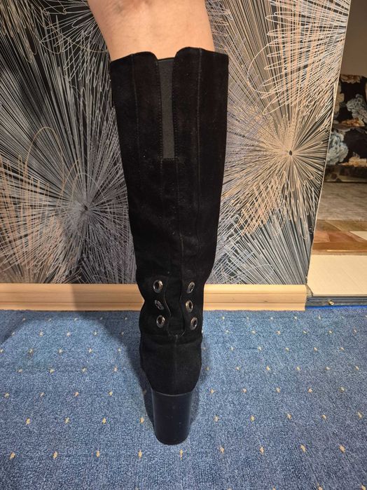 Жіночі зимові чоботи