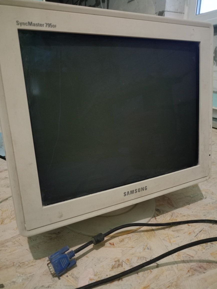 Монітор Samsung SyncMaster 795DF