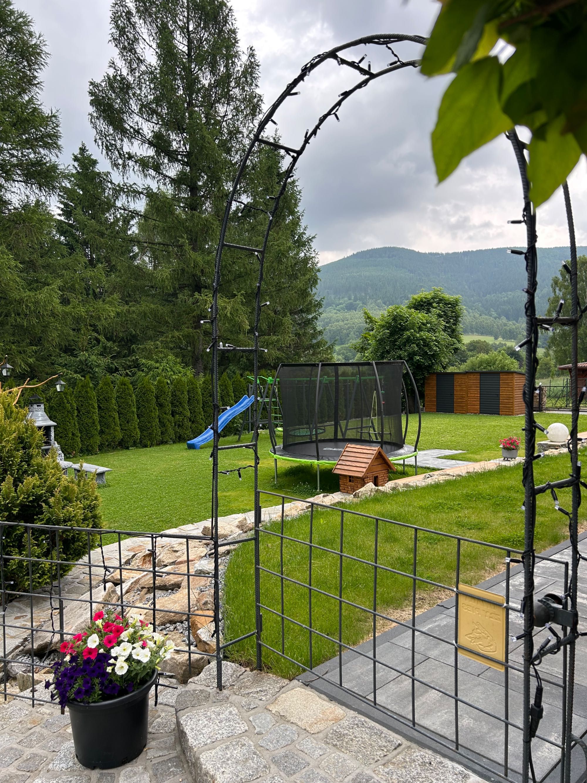 Domek z jacuzzi na wyłączność - Skrzaci zakątek