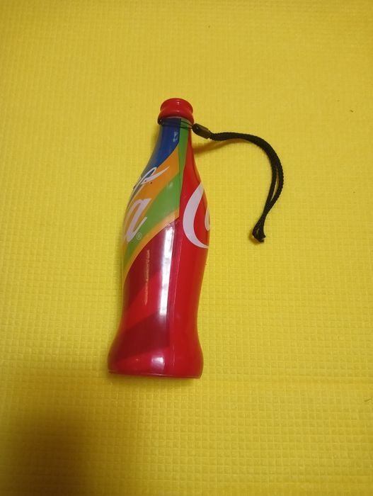Дудка болельщика футбола Coca Cola.