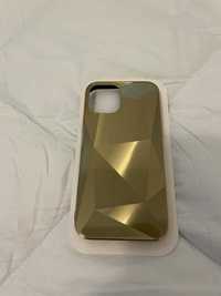 Capa dourada iPhone 12