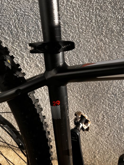 Cube Attention 29” M