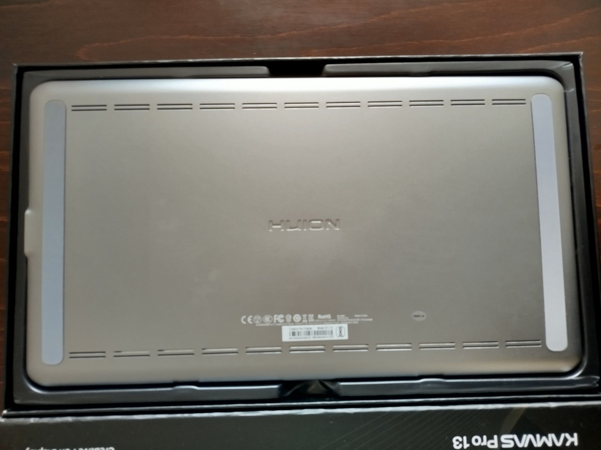 Huion Kamvas Pro 13 + podstawka