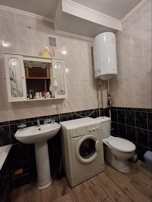 Продам сталінку в Центрі міста/Є-відновлення/Гараж