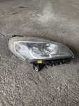Farol direito Fiat Doblo