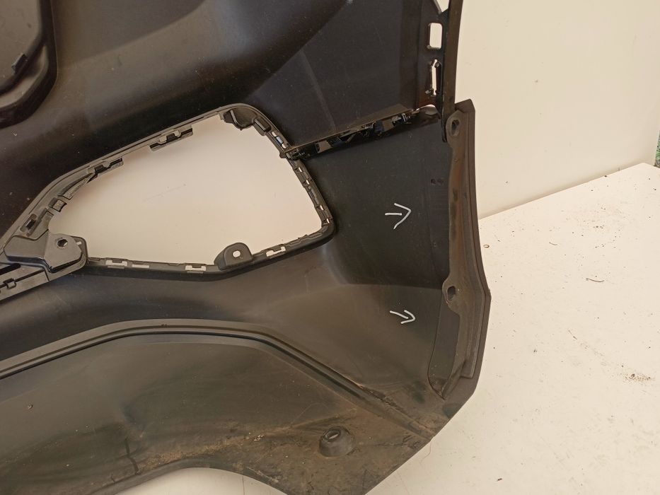 Audi Q3 81A lift FL 20- ślizg zderzaka lewy tył tylny Mocowanie dolne