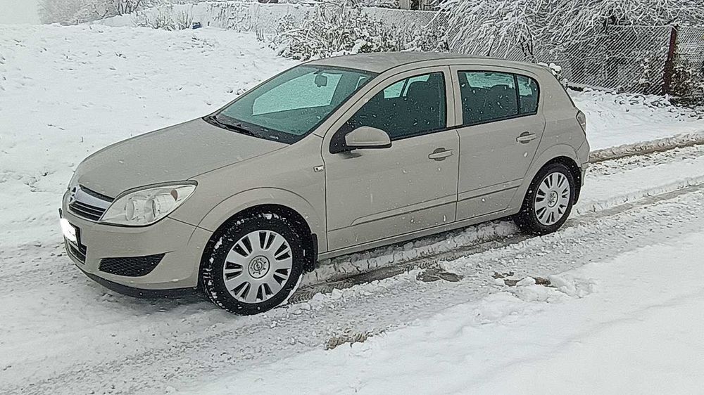Opel Astra H 1.6 Benzyna 115 km,Salon Polska