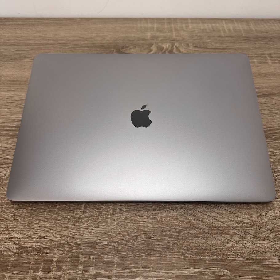 MacBook Pro 15" i7/16Gb DDR4/SSD 256Gb/Radeon 555 2Gb (код: M0603)