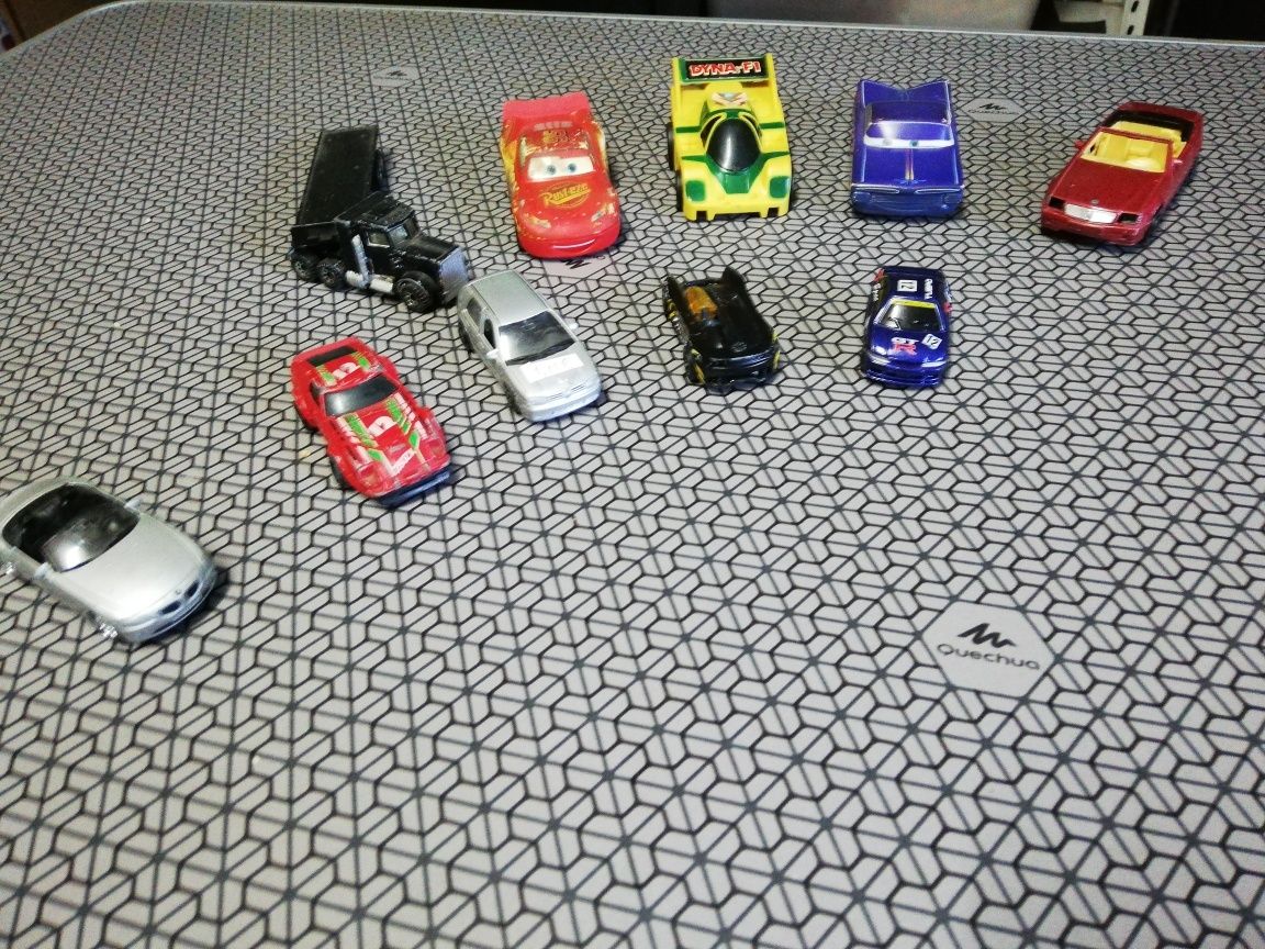 Conjunto de mini carros