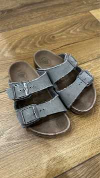 Szare klapki Birkenstock r. 27