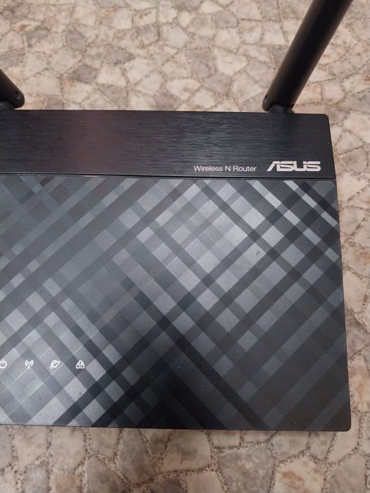 Продам вай фай роутер в рабочем  и хорошем состоянии