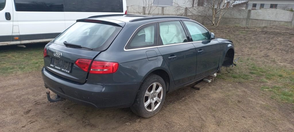 Klapa bagażnika Audi A4B8 LZ9H