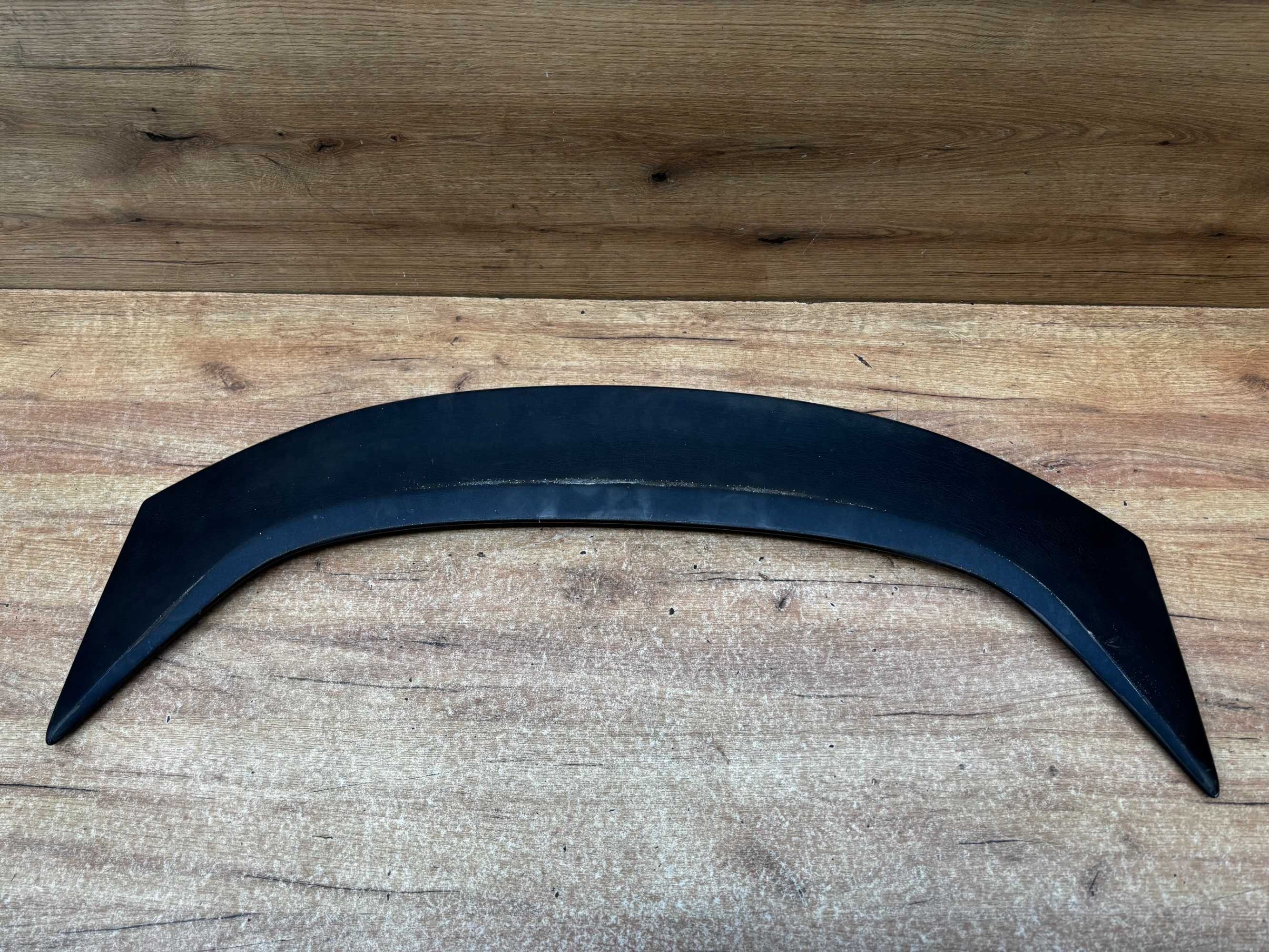Lotka spoiler Ford Mondeo Mk4 kolor g6
