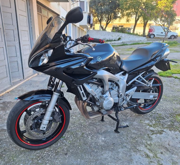 Yamaha Fazer 600