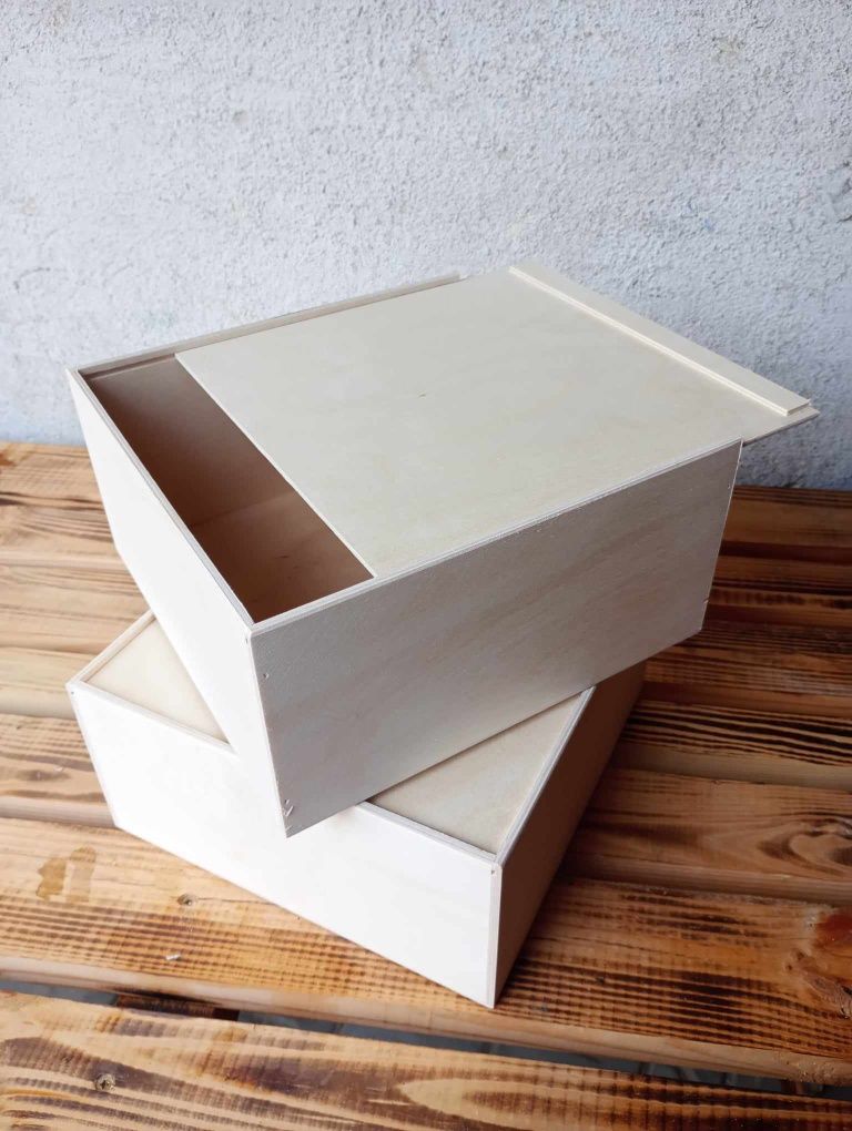 Pudełko zasuwane drewniane 15x15cm
