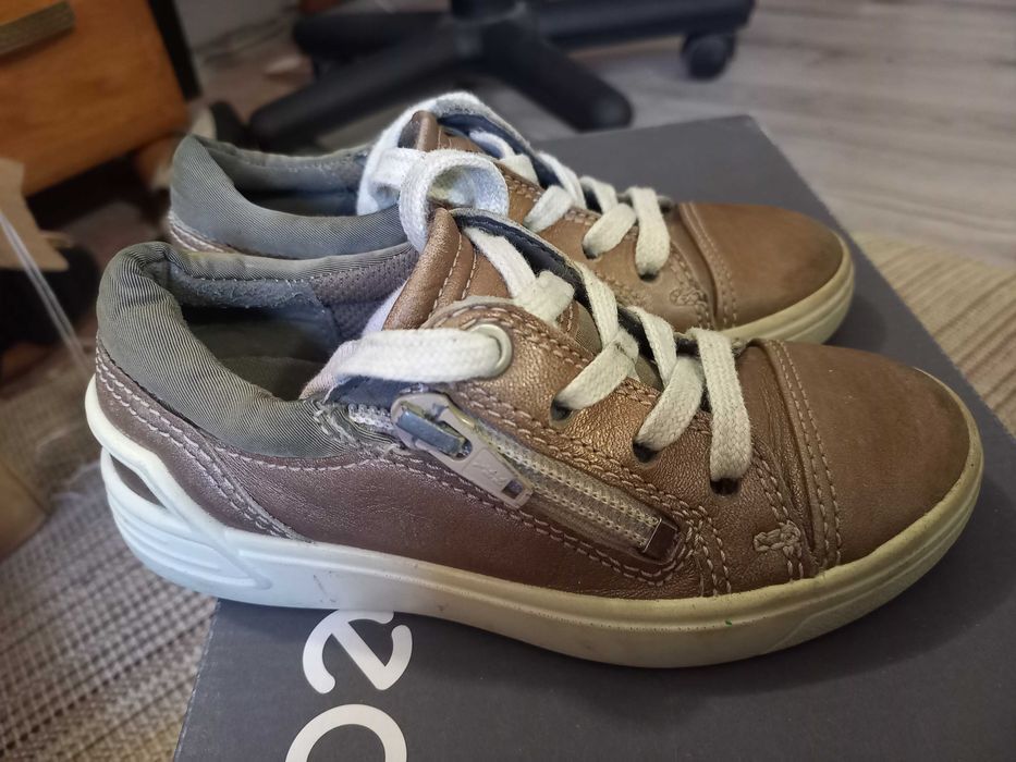 Детские кроссовки,мокасины  Ecco 27 размер.