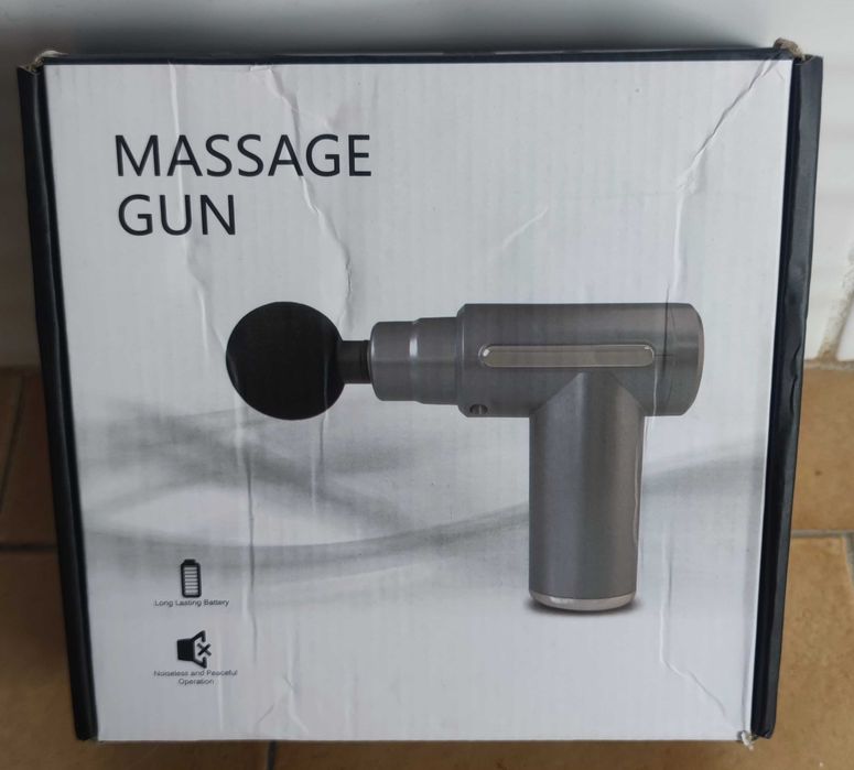 Pistola de massagem recarregável com 4 acessórios - NOVA