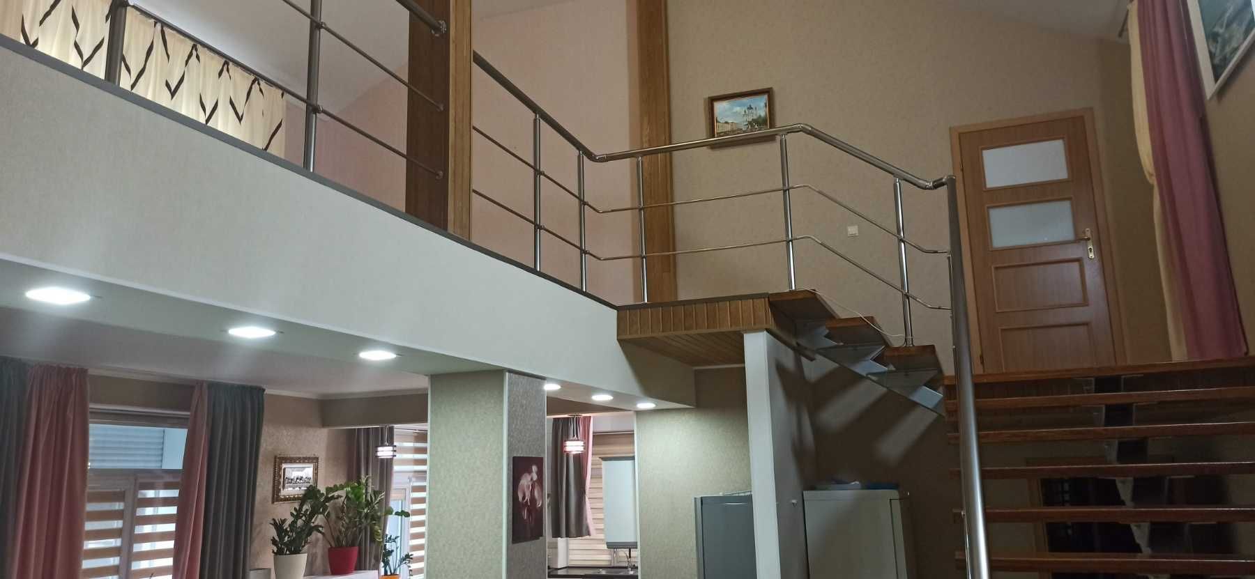 Продам будинок в центрі міста , вул. Пашутінська