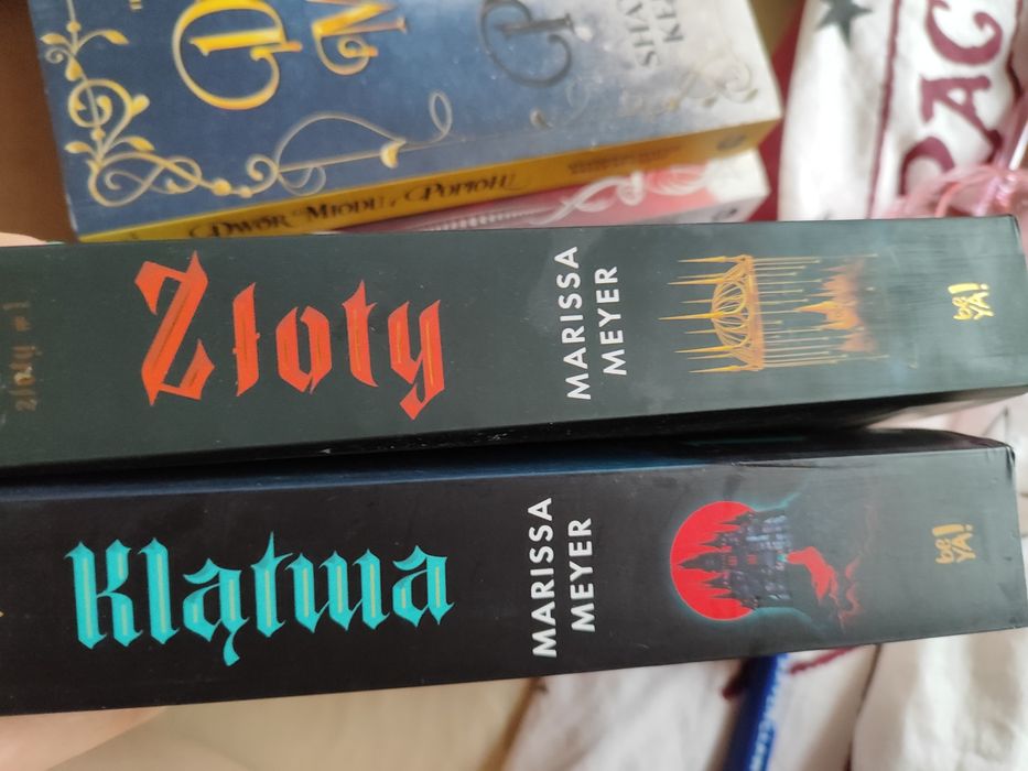 Marissa Meyer złoty i klątwa