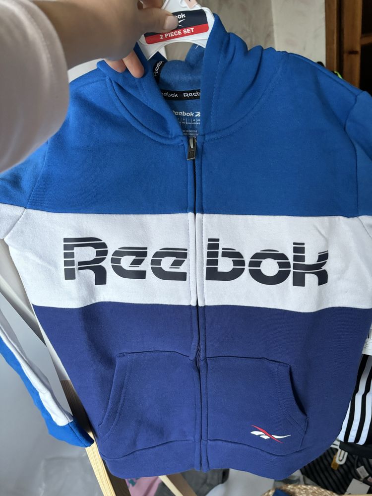 Розпродаж Adidas Reebok