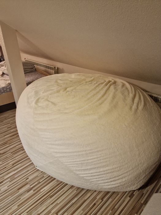 Ogromna pufa xxxxl