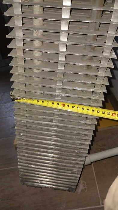 Теплообмінник, радіатор морозильної камери.