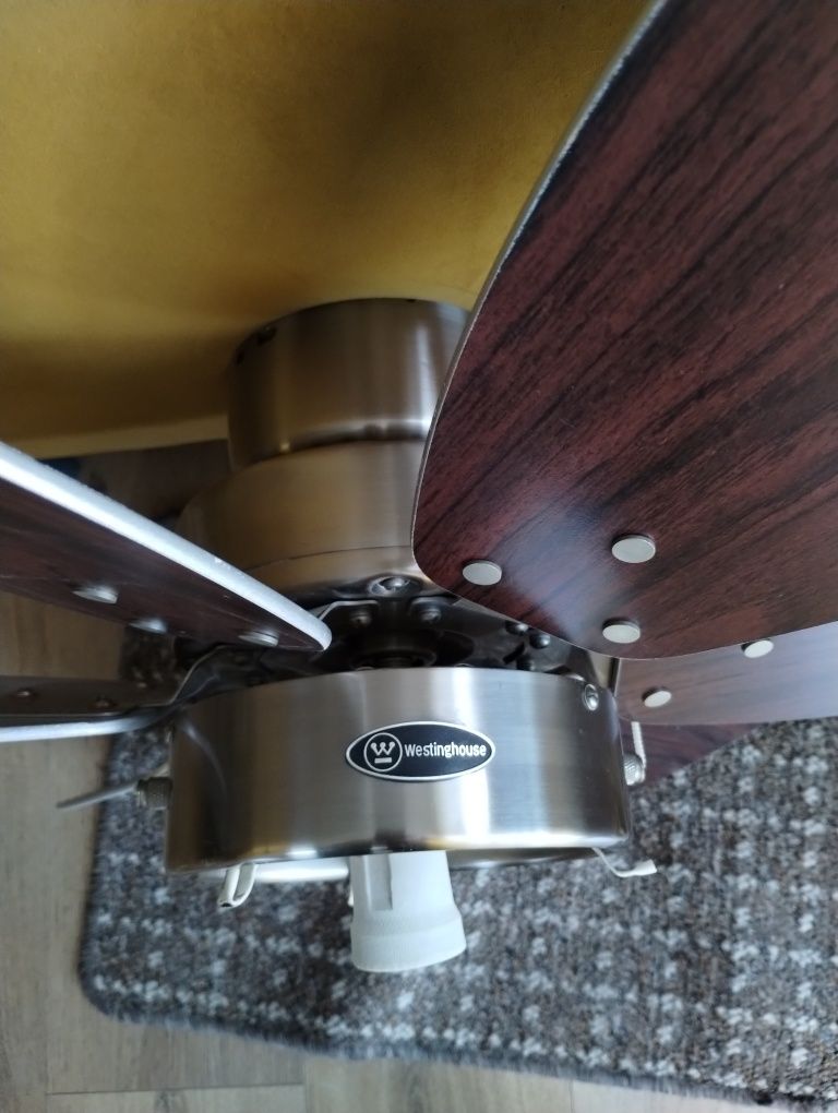 Lampa sufitowa wiatrak