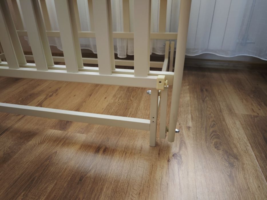 Кроватка дитяча.