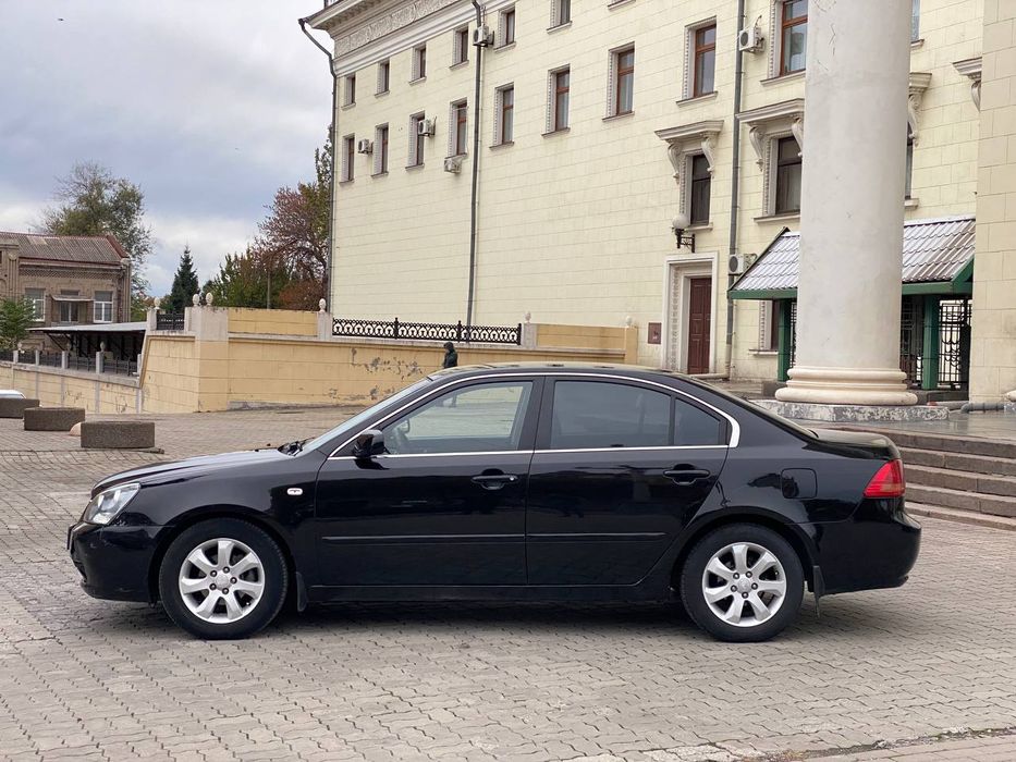 Продам хороший автомобиль KIA