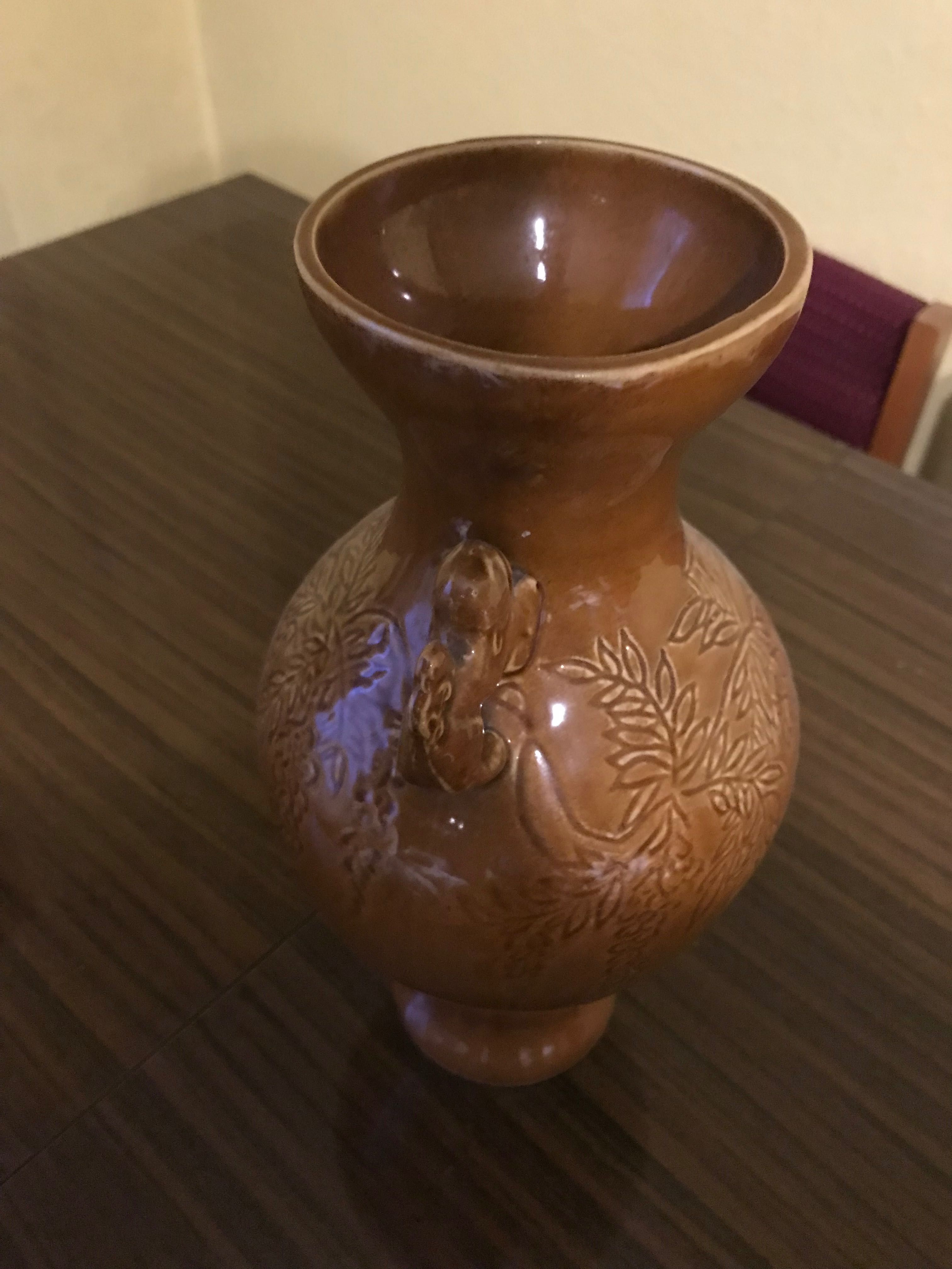 Brązowy wazon z PRLu