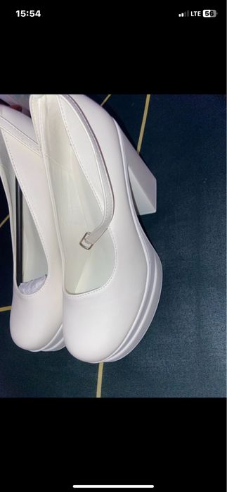 Sprzedam sukienke i buty