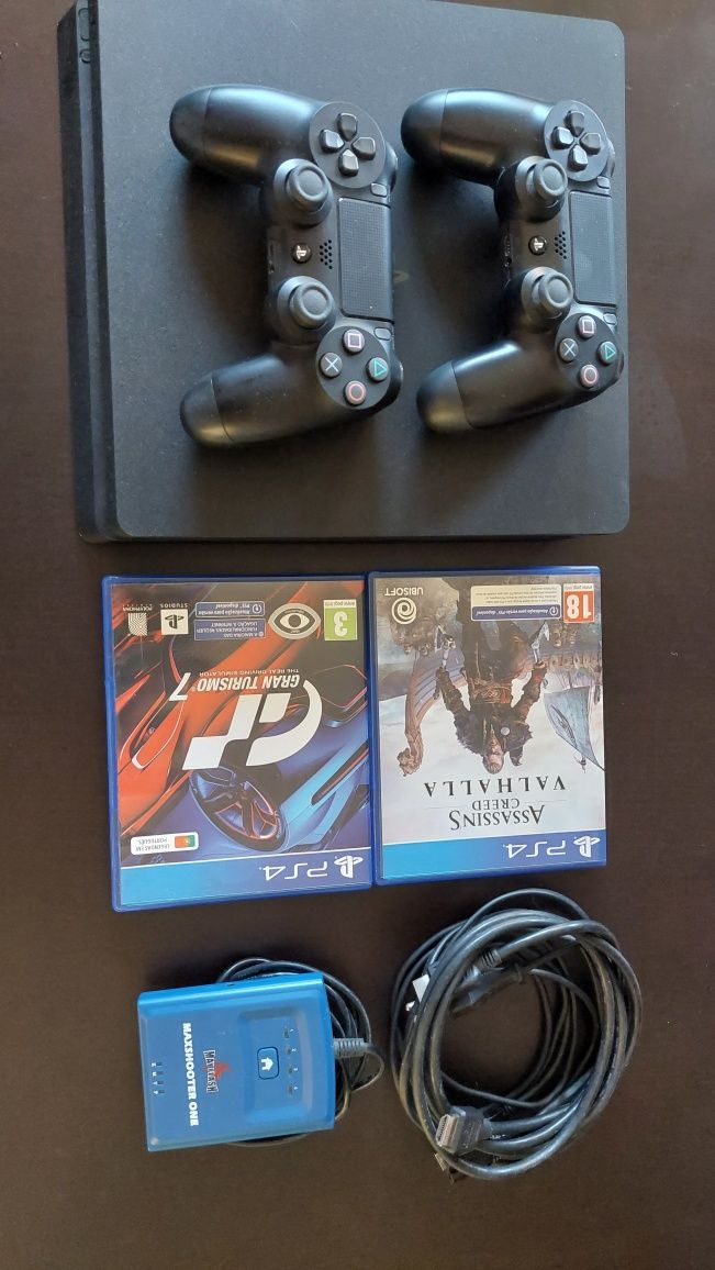 PS4 com dois comandos + 2 jogos + adaptador  teclado e rato