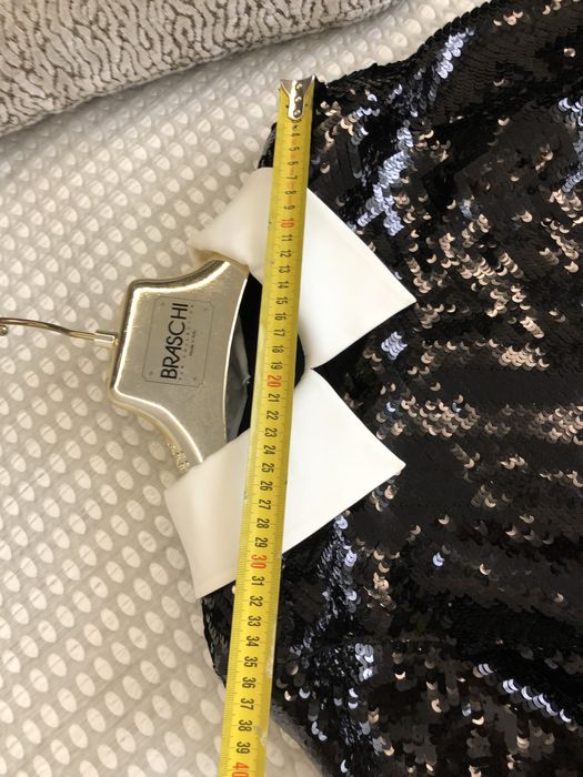 Вечірня сукня в паєтках