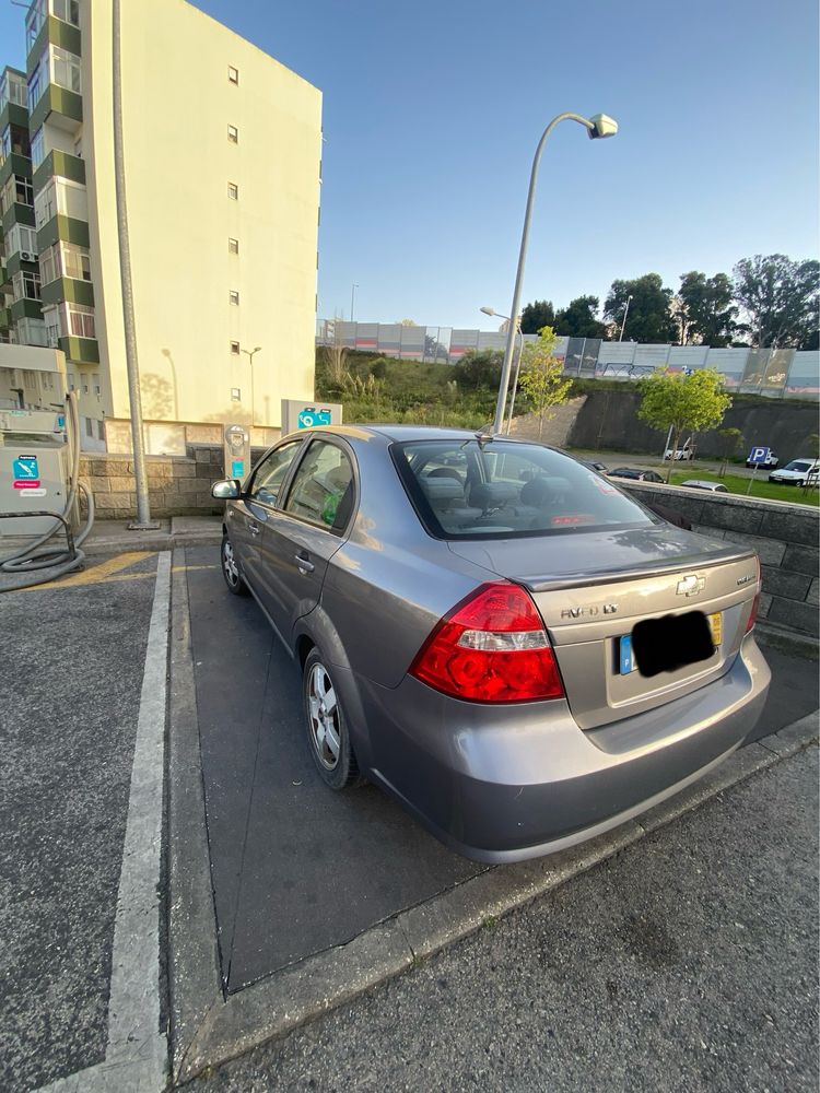 Chevrolet aveo 2006 vendo ou troco