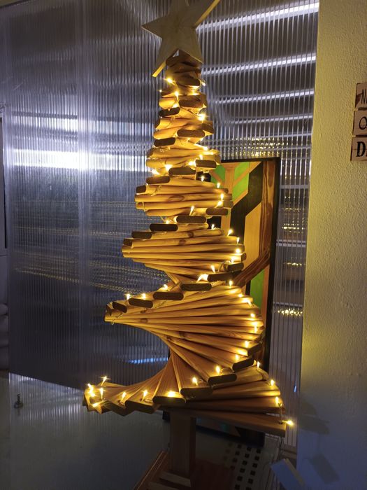 Árvore  de Natal  de madeira