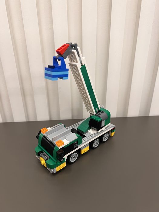 Lego creator 3в1 Транспортер гоночних автомобілів